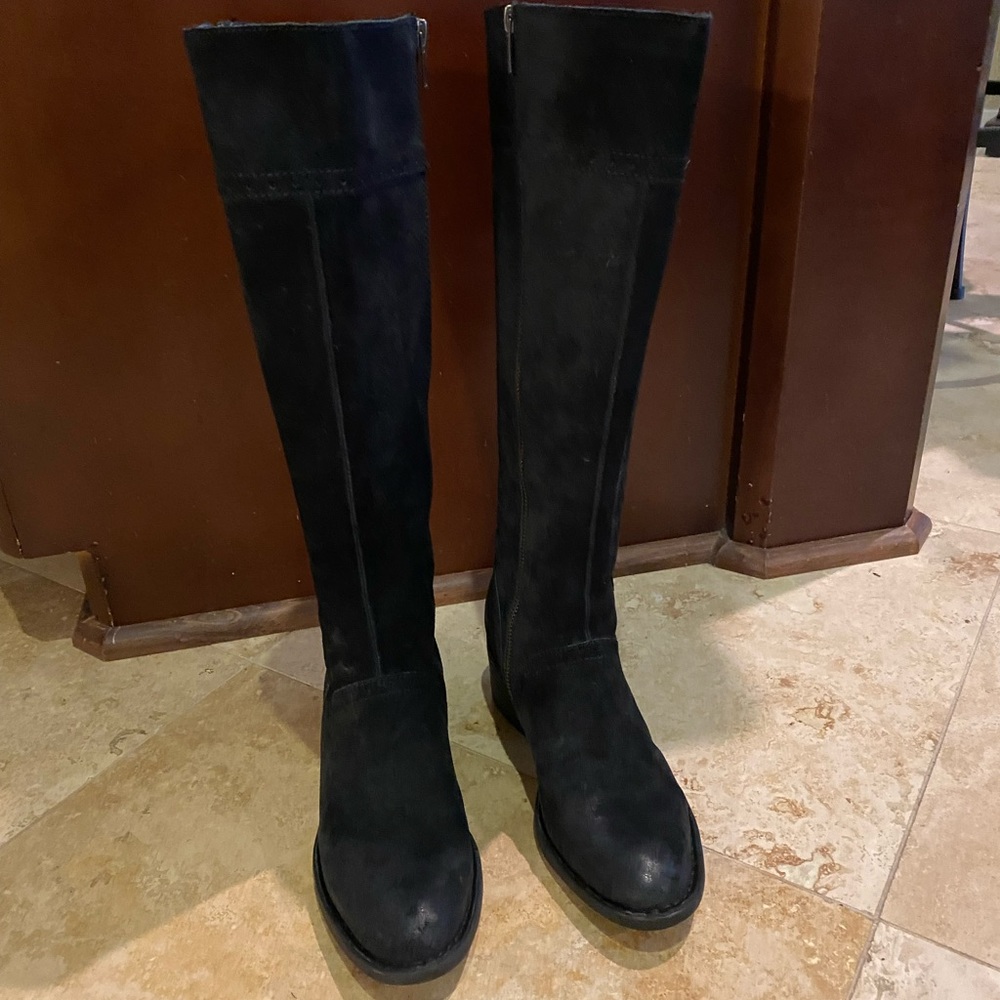 Born Suede Leather Boots